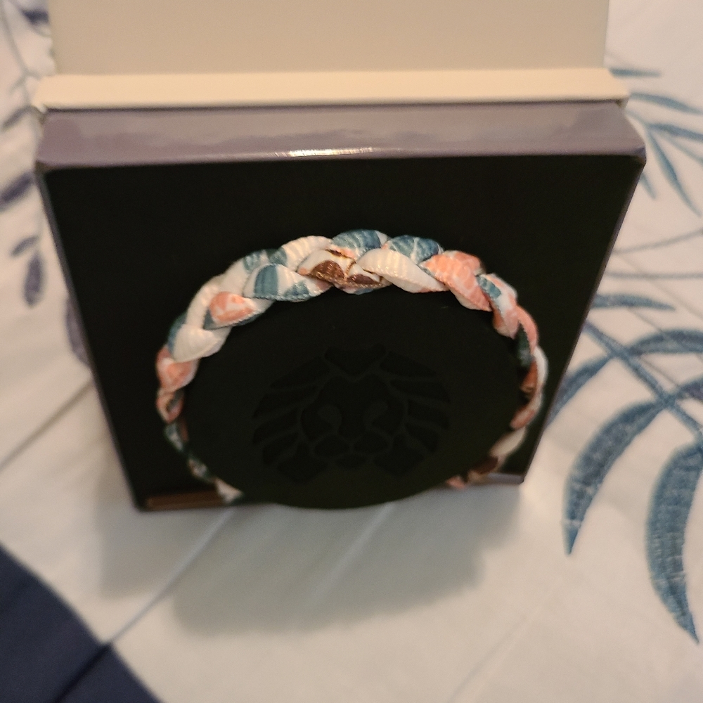 Men's NWOT Rastaclat bracelet - Picture 3 of 3